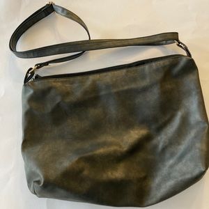 Black faux leather women’s boho purse